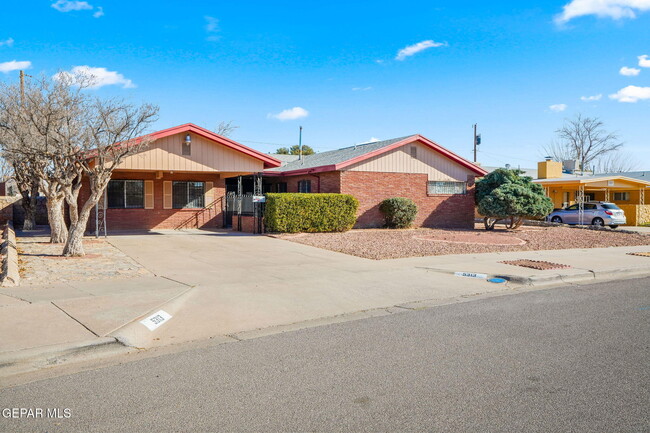 Building Photo - 5313 Bastille Ave