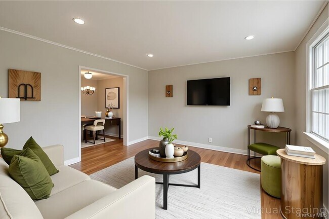 Foto del edificio - 741 Taylor Ave