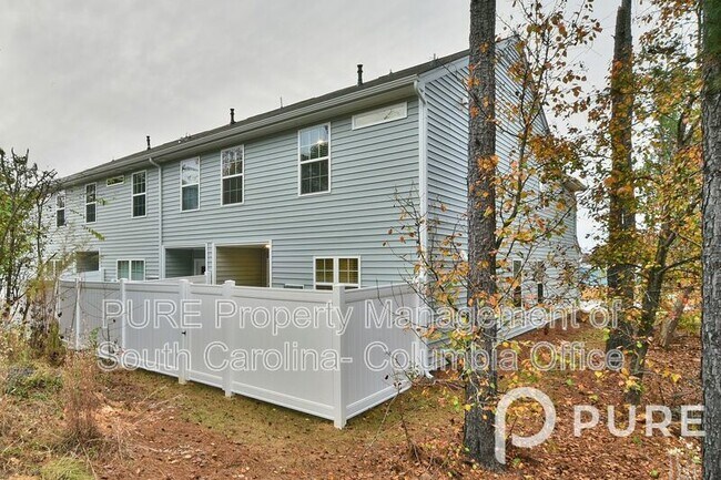 Foto del edificio - 119a Triumph Ave