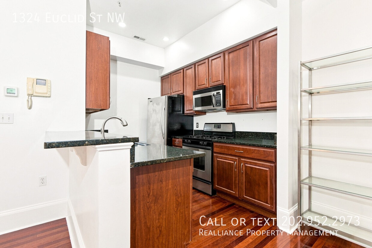 Photo - 1324 Euclid St NW-