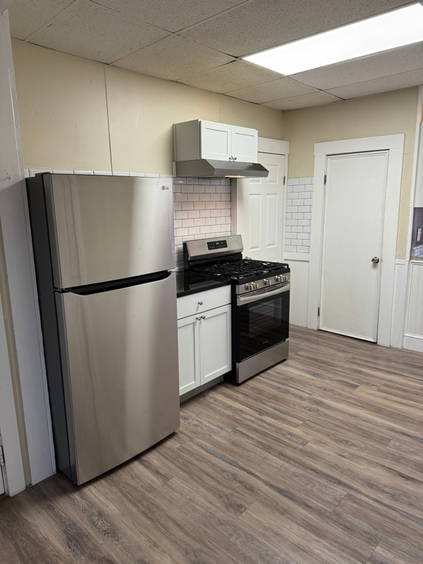 Building Photo - 341 Lakeview Ave