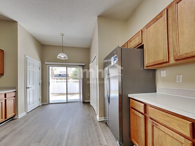 Foto del edificio - 3958 Pebble Brooke Cir S