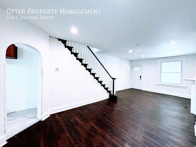 Photo - 536 S Salford St House