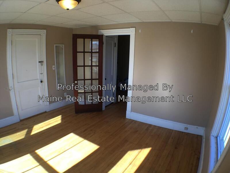 591 Main St Unit 4, Bangor, ME 04401 Condo for Rent in Bangor, ME
