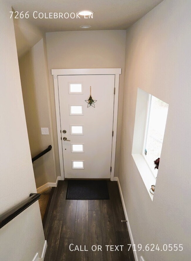 Building Photo - 7266 Colebrook Ln