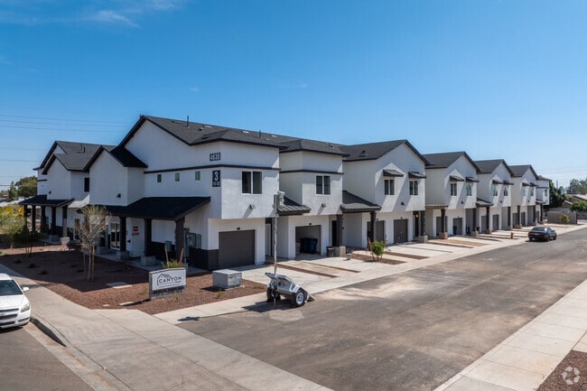 Building Photo - Canyon Townhomes