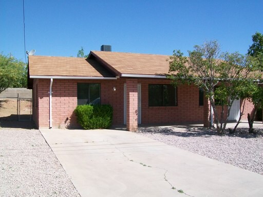 422 Via Calandria Rio Rico Az 85648 House For Rent In Rio Rico Az Apartments Com