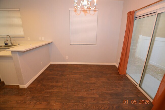 Foto del edificio - 7737 W Trails Village Pl