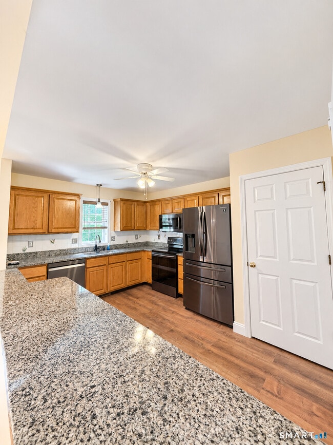Building Photo - 162 Thistle Pond Dr