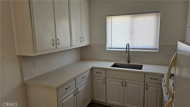 Building Photo - 6286 Ronald Dr