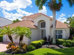 Building Photo - 9980 Isola Way