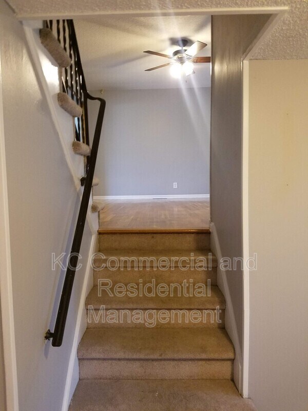 Building Photo - 3507 S Haden Dr