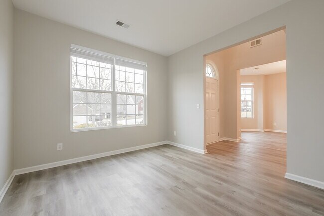 Foto del edificio - 298 Summit View Dr
