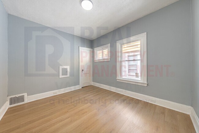 Building Photo - 3461 E 118th St