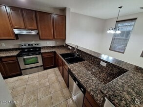 Building Photo - 2768 S Sulley Dr