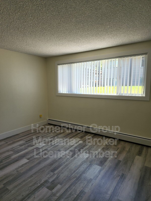 Foto del edificio - 817 W Central Ave