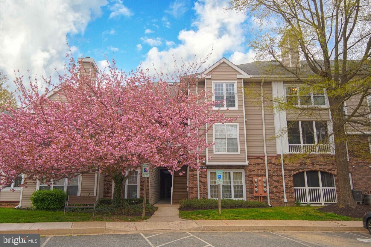 Primary Photo - 601 Churchill Rd