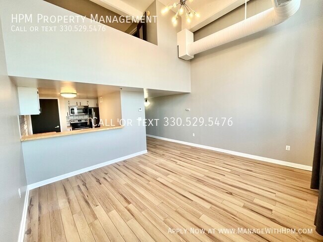 Foto del edificio - Call 330-529-5476 To Schedule A Showing!