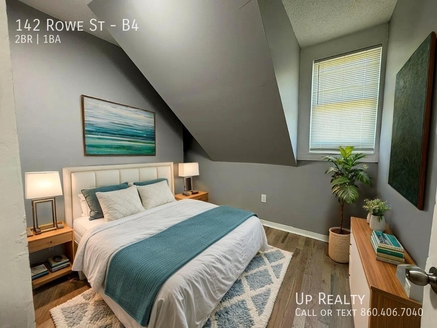 Building Photo - 142 Rowe St