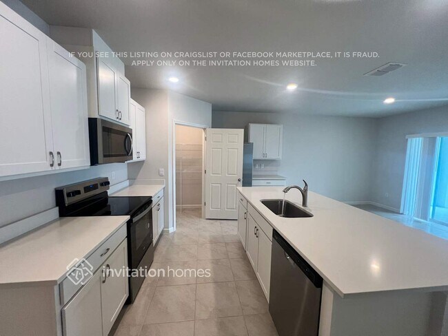 Foto del edificio - 350 SW Prima Vista Blvd