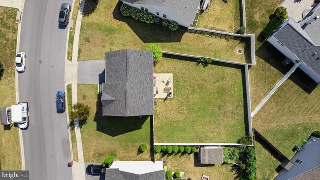 Building Photo - 66 Shrewsbury Dr
