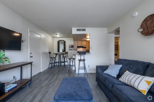 Mesquite: 1BR, 1BA - 580SF - Living Room - The Woods Apartments at Midvale Park