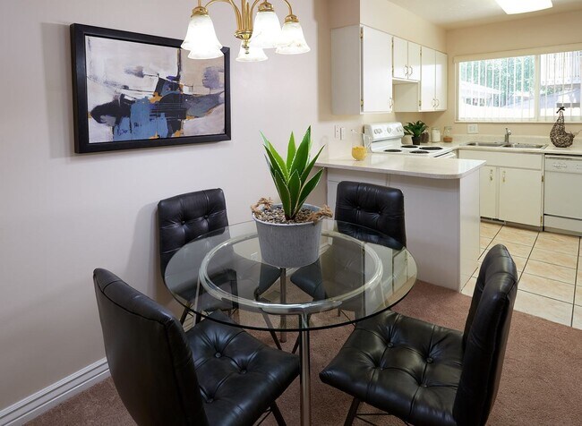 Foto del edificio - West Valley Duplex