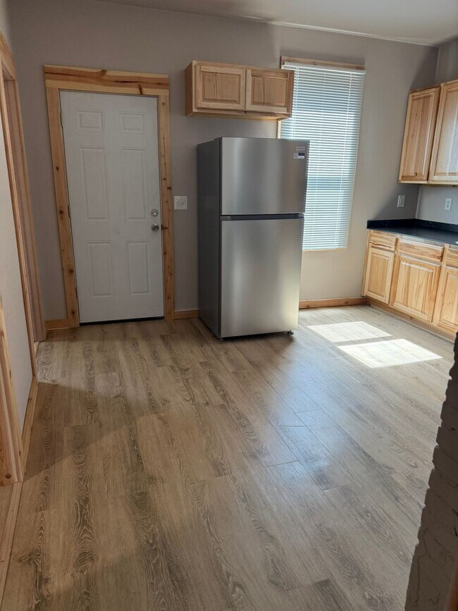 Foto del edificio - 818 3rd Ave N