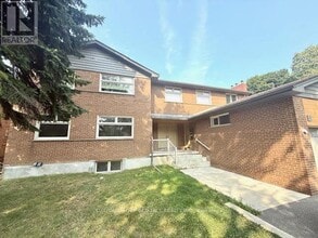Building Photo - 46 Bemersyde Dr