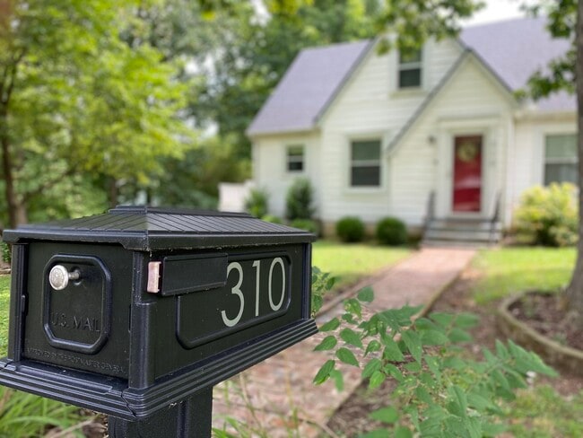 Great front yard - 310 4th Ave.
