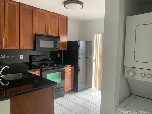 Foto del edificio - 2575 SW 27th Ave