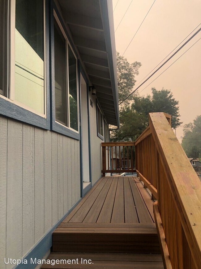 Foto del edificio - 3 br, 2 bath House - 1645 Cornell Street