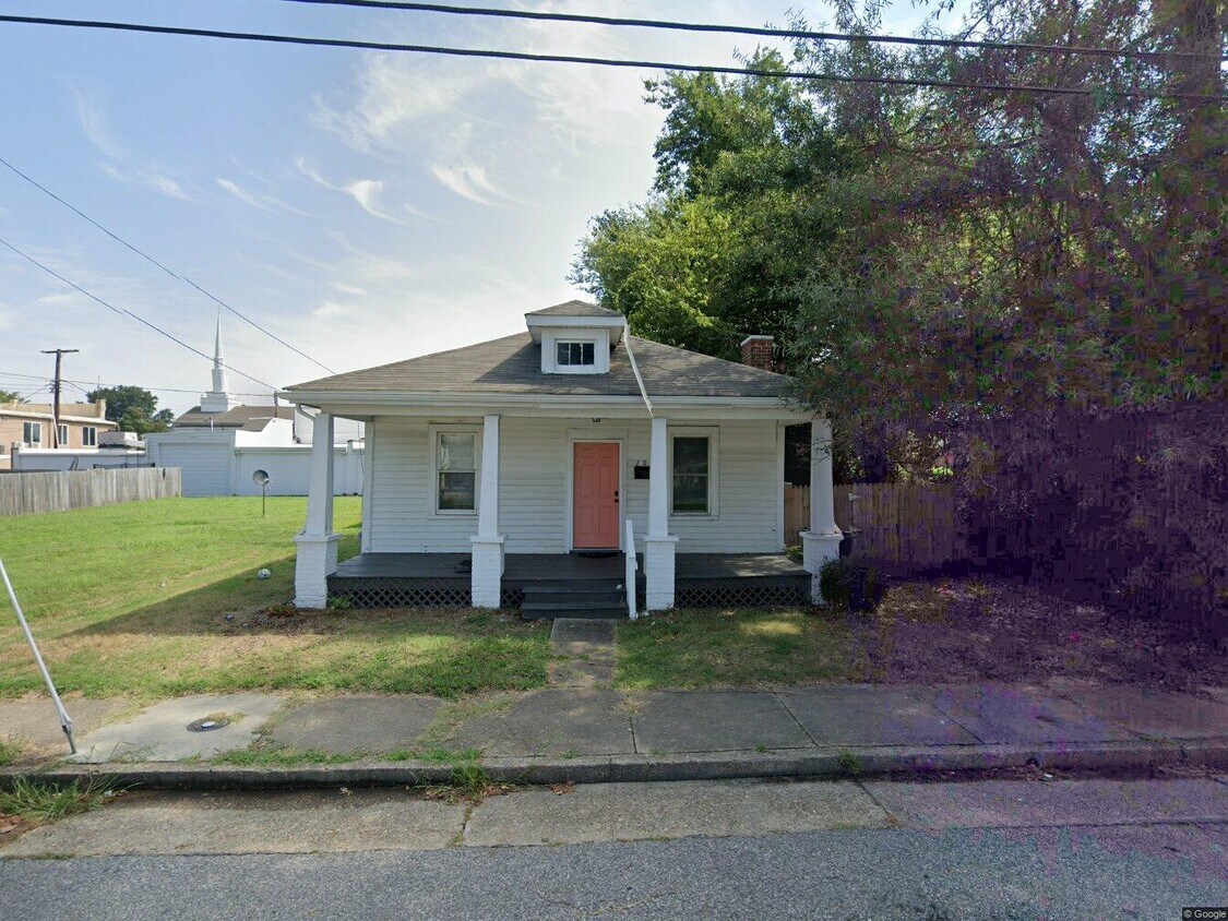 Primary Photo - 207 N 7th Ave