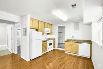 Building Photo - 5200 Redondo Ave
