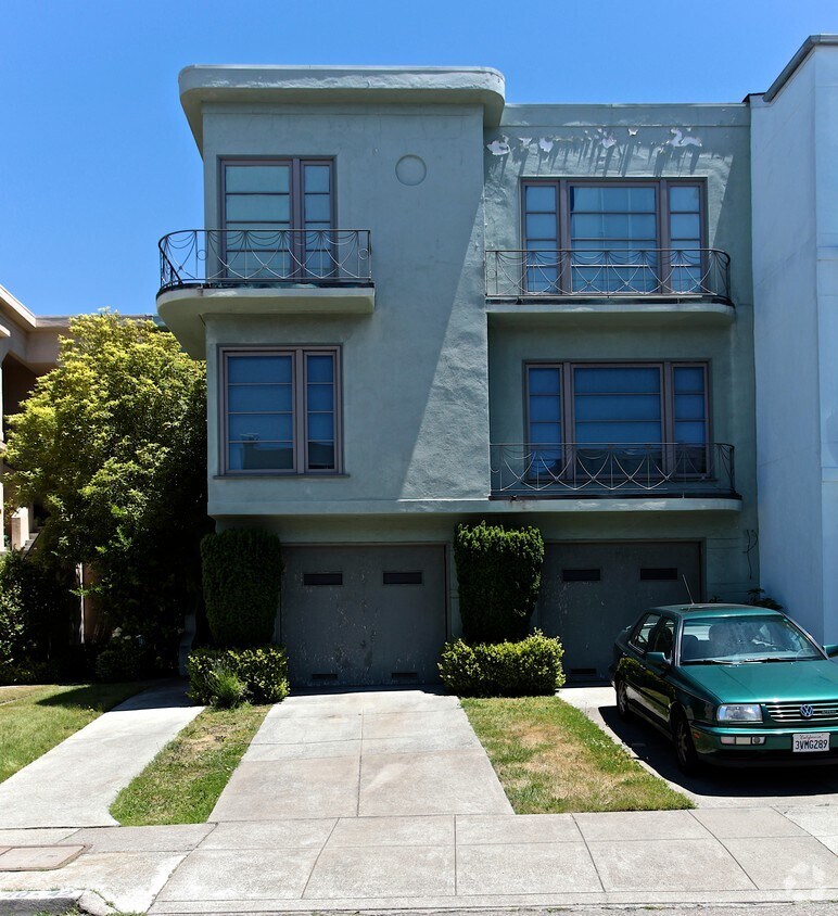 Foto del edificio - 40-42 Iris Ave