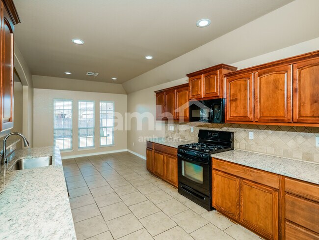 Foto del edificio - 4560 S 204th E Ave