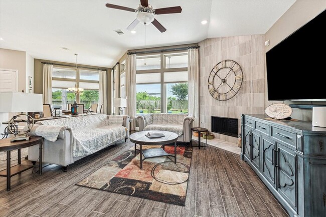 Foto del edificio - 3124 Vintage View Ln