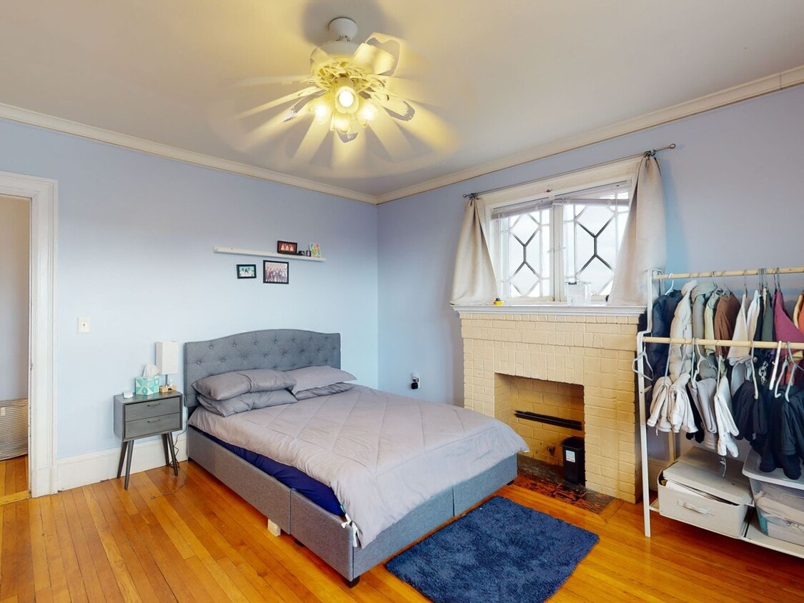 Fenway 3 Bed – Heat & Water Included – 1,003 Sq Ft – 9/1 - Fenway 3 Bed – Heat & Water Included – 1,003 Sq Ft – 9/1