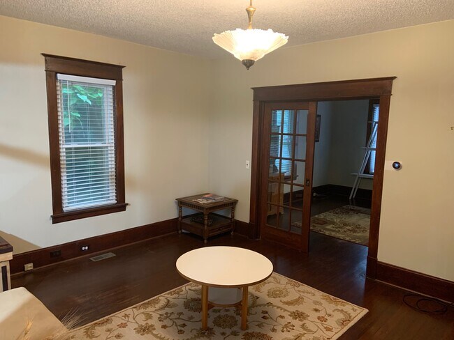 Foto del edificio - 57077 Grand River Ave