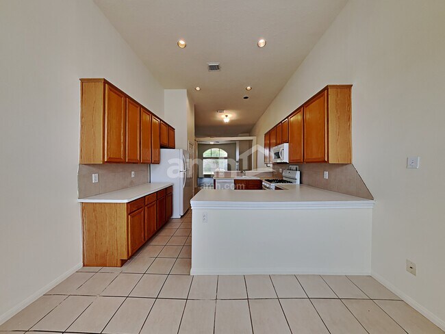 Foto del edificio - 534 Starkstone Ct