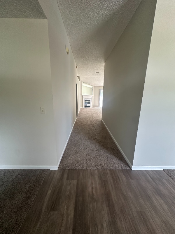 Building Photo - 345 Wildberry Ct