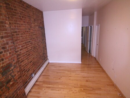 Primary Photo - 1524 Myrtle Ave