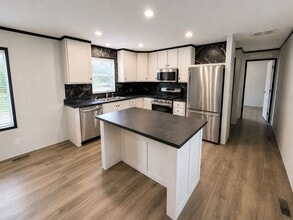 Building Photo - 5422 Regay Ct