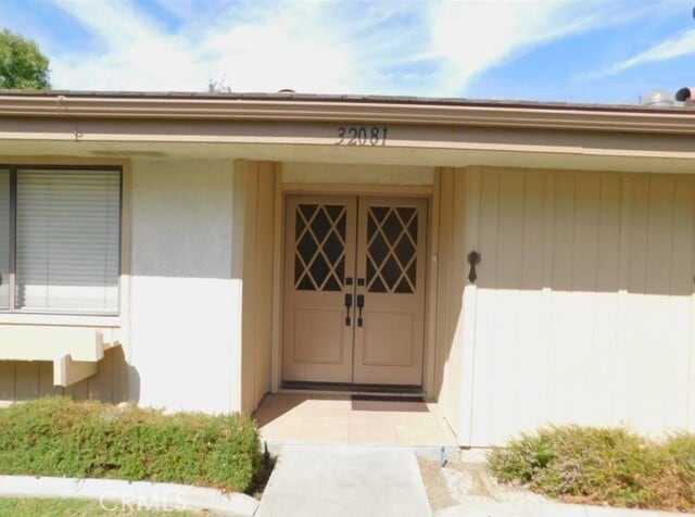 Primary Photo - 32081 Via Buena Via