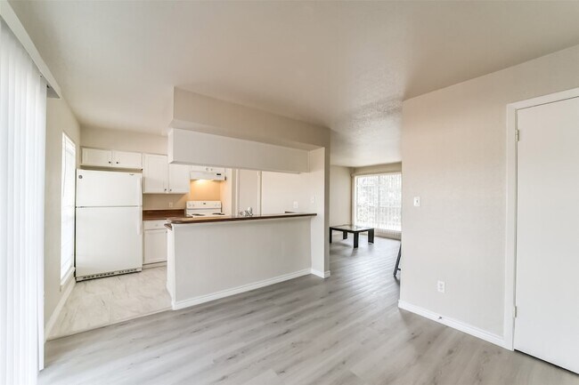 Foto del edificio - 6202 Skyline Dr