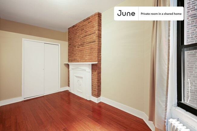 Foto del edificio - Private bedroom in 3 bed/2 bath Home