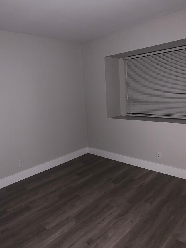 Bedroom 2 - 1355 S Walnut St