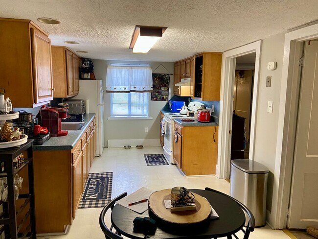 Building Photo - 5712 Union Deposit Rd