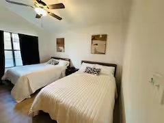 Foto del edificio - 4629 Amherst Ln