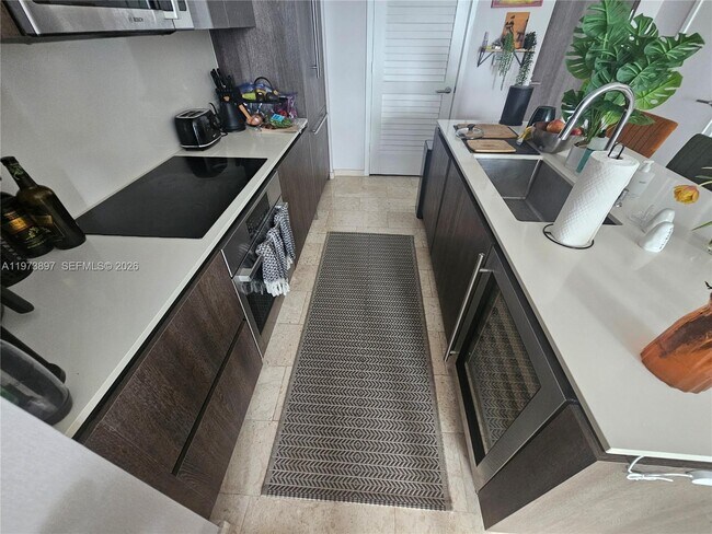 Foto del edificio - 68 SE 6th St